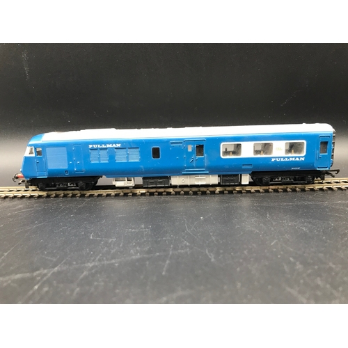 156 - Triang R157/158 DMU M79079/M79632 BR Blue/Yellow Tested Runner (Fair), together with Triang R555/R55... 