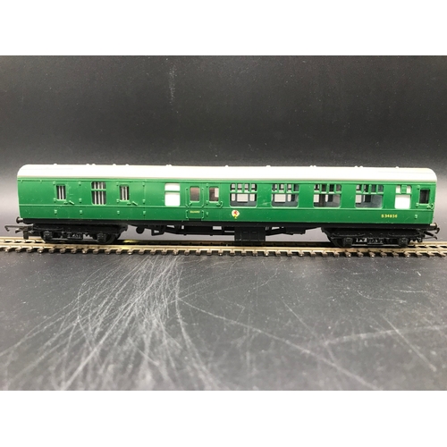 169 - A ‘OO’ gauge 11 Triang Southern Green Coaches including Restaurant Coaches and a Utility Van No.S235... 