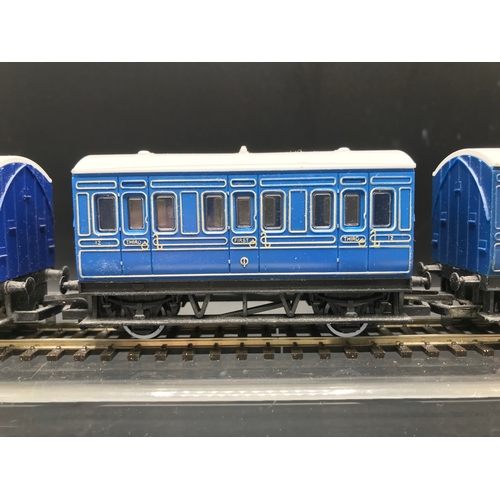 173 - Six 'OO' Hornby Blue 4 Wheel Passenger Carriages 'First/Third' (Made in Britain & China) Varying sha... 