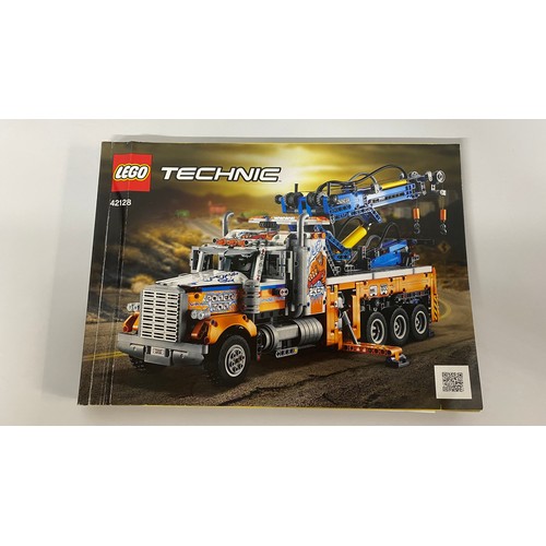 772 - LEGO TECHNIC Heavy-duty Tow Truck 42128. Packed with details, it’s a great tribute to the world’s be... 