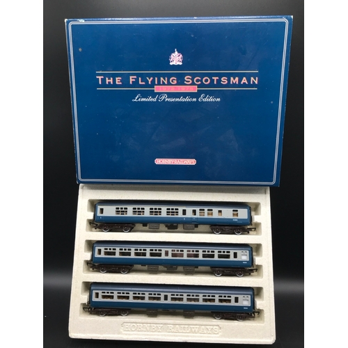 177 - Hornby Railways. Two OO gauge limited edition 'Flying Scotsman' Presentation packs '1972-75' (R098 &... 