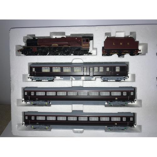 125 - Boxed Hornby Marks & Spencer R1045 The Royal Train train set complete with Princess Elizabeth Locomo... 