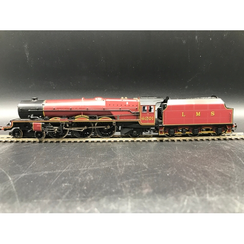 125 - Boxed Hornby Marks & Spencer R1045 The Royal Train train set complete with Princess Elizabeth Locomo... 