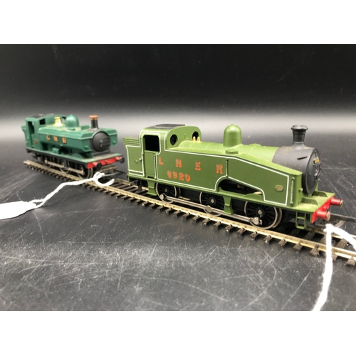 160 - Four 'OO' Steam Locomotives, Tested Runners, Hornby R866-B12 Class B12 4-6-0 8509 in LNER Green (Fai... 