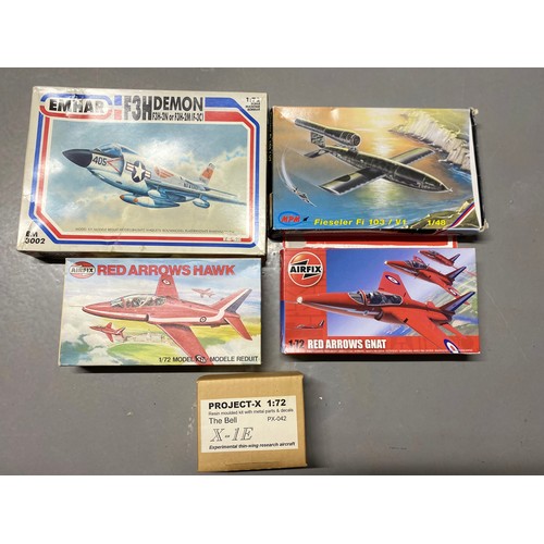 676 - 25 boxed and unbuilt kits, including. Revel, Airfix, Heller & Matchbox. Kits G/boxes P/G. 5400g (25)... 