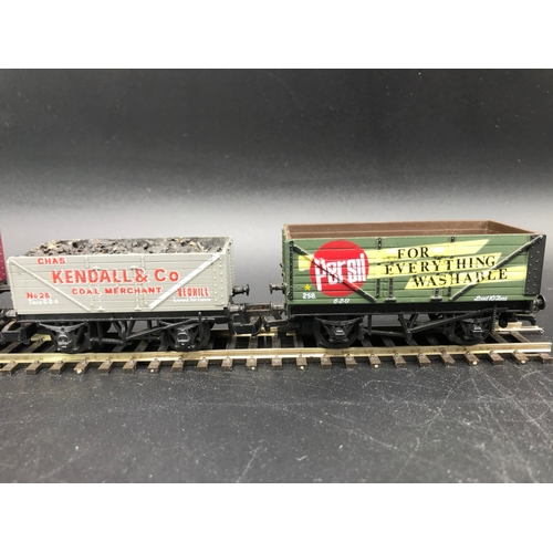 193 - 26 OO Rolling-stock Wagons and Tankers in 'Ready-to-Roll' condition, includes Triang R633 Freightlin... 