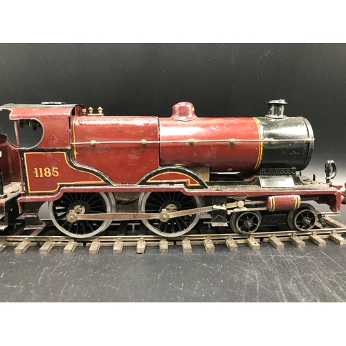 36 - Hornby O Gauge Clockwork LMS 1185 4-4-0 and tender with key - Fair (1) 1000g