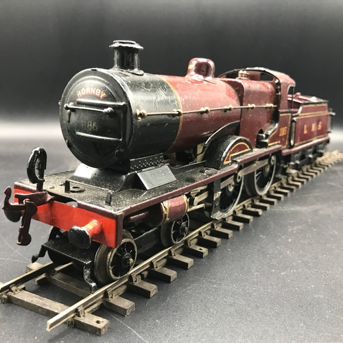 36 - Hornby O Gauge Clockwork LMS 1185 4-4-0 and tender with key - Fair (1) 1000g