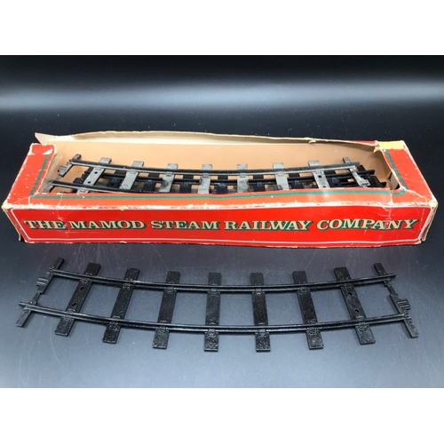 19 - Mamod TC1 Curved O Gauge track, 6 pieces, One shown in picture is dusty but will clean - Good, Box p... 