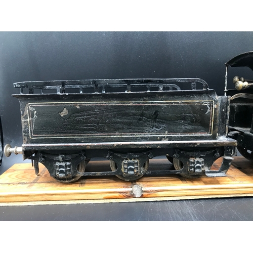 26 - Bing Gauge 1 Two-speed Clockwork motor, 4-4-0 'George The Fifth' L&NWR Livery No.2663 with 6-wheel T... 