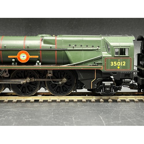 123 - Boxed Hornby OO gauge R1038 The Boxed Set Orient Express, Tested Runner, Coaches showing dust and gl... 