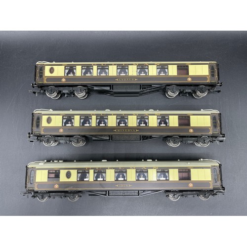 123 - Boxed Hornby OO gauge R1038 The Boxed Set Orient Express, Tested Runner, Coaches showing dust and gl... 