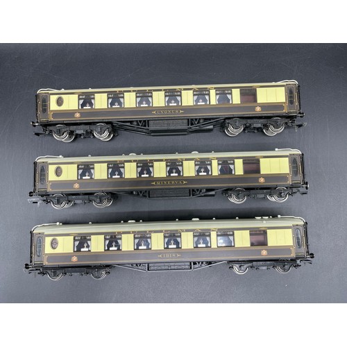 123 - Boxed Hornby OO gauge R1038 The Boxed Set Orient Express, Tested Runner, Coaches showing dust and gl... 