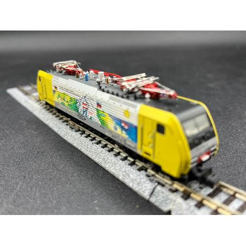 264 - N gauge, Minitrix 12574 N Electric Locomotive E-LOK E 189.920 EP.V 64 Siemens DB, Tested Runner, Lig... 