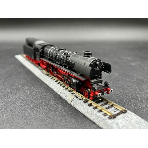 271 - N gauge, Fleischmann Piccolo UEF 01 1066 4-6-2 Steam locomotive with 10-wheel tender, Tested Runner,... 