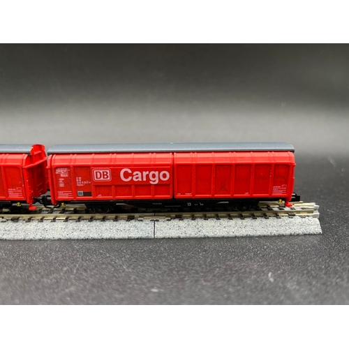 273 - An 'N' Gauge DB Cargo train of six Rolling-stock of various manufacturers with loads shown, two Flei... 