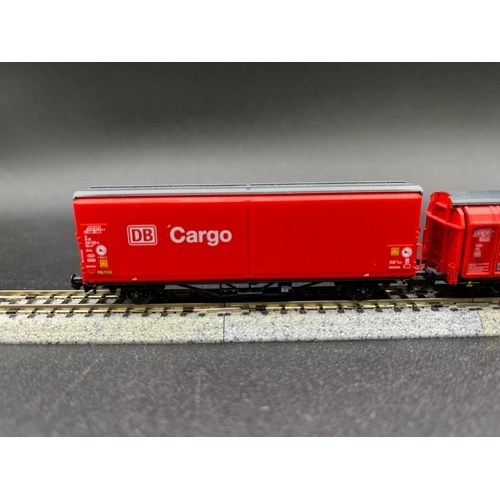 273 - An 'N' Gauge DB Cargo train of six Rolling-stock of various manufacturers with loads shown, two Flei... 