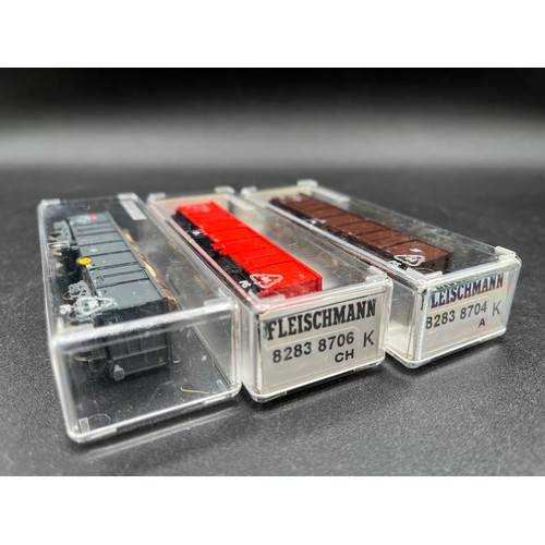 277 - Sixteen 'N' Gauge Wagons from Fleischmann, Roco, Arnold, Trix (some incorrect boxes, one without lid... 