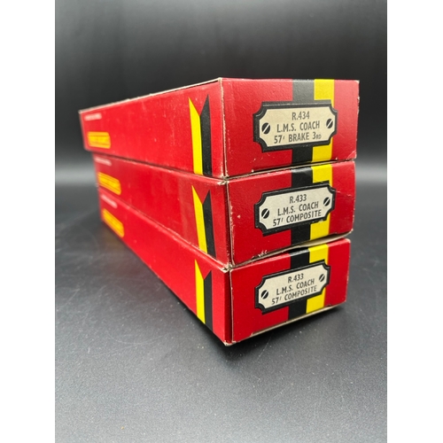 196 - 14 Hornby OO Coaches in Good/Very Good Boxes, includes R435 LNER Coach Composite (2), R436 LNER Coac... 