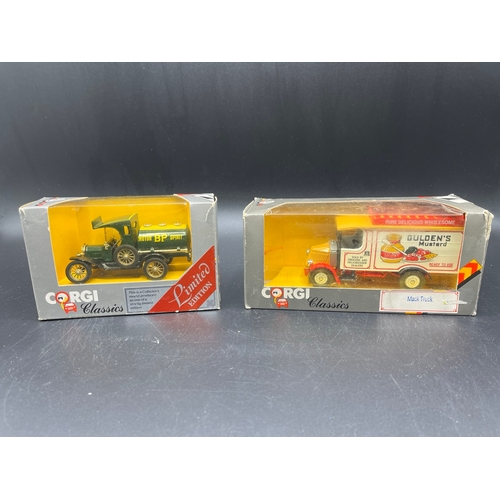 592 - 11 Corgi Die-cast vehicles including Corgi 07103 Gold Plated Land Rover 50 years, Royal Mail Millenn... 