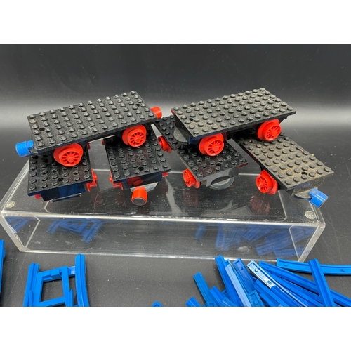 754 - Lego Railway Track with two Points and six wagon chassis with wheels, as shown - Fair 600g