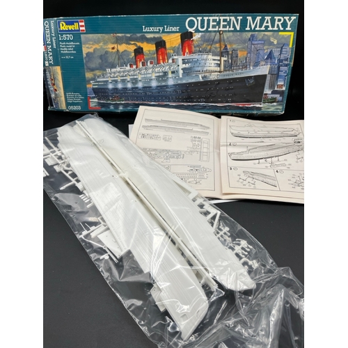 680 - Monogram Snap Tite Big Boy Locomotive HO Gauge 1601, with Revell 05203 1:570 Queen Mary Luxury Liner... 