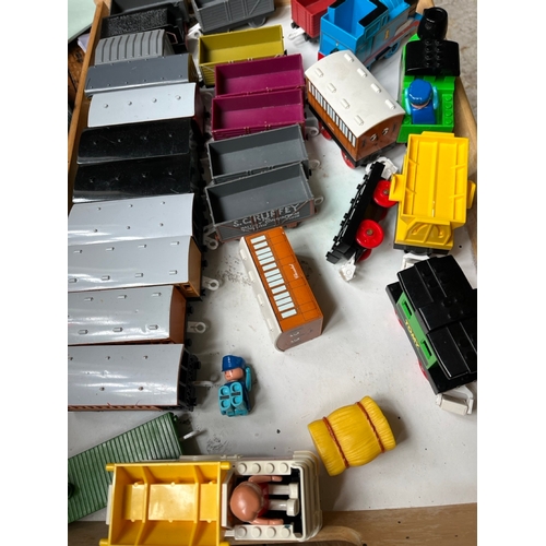 780 - A Gigantic collection of Tomy Thomas and Friends play rail of Trackmaster  Brown, Light blue and Dar... 