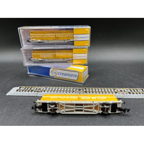 279 - Creanorm 'N' gauge Mail 4-wheel wagons/wagens 'La Poste' 'Die Post' & 'La Posta' six containers, Nos... 