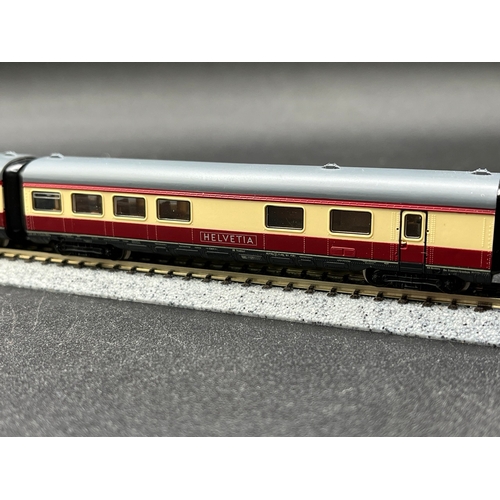 282 - N Gauge Seven Car Train, Roco Tee VT 11.5 BR 601 Helvetia 02167A along with 02168A, Loco Tested, Som... 