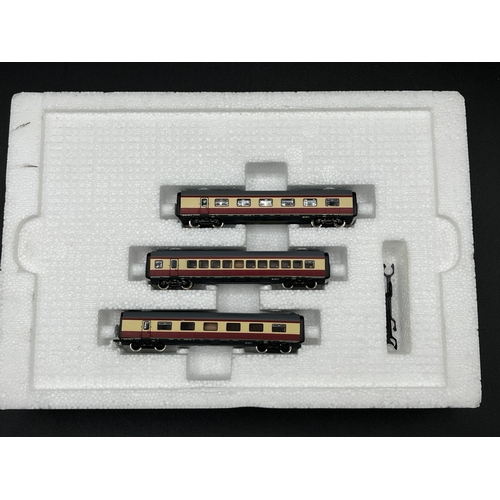 282 - N Gauge Seven Car Train, Roco Tee VT 11.5 BR 601 Helvetia 02167A along with 02168A, Loco Tested, Som... 