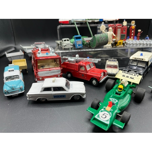 605 - A mixed Lot of mostly Dinky and Corgi die-cast, includes Dinky Toys Johnston Road Sweeper in working... 