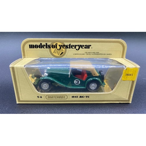 607 - Nine Models of Yesteryear including Limited Edition 1910 Renault AG. (VG). (9)1400g.
Y1 1936 Jaguar ... 