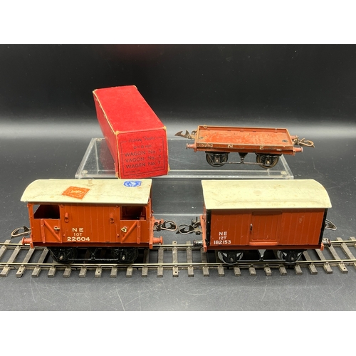 41 - 12 Hornby Meccano O Gauge Rolling-stock, includes LMS Green/White Hopper Wagon & Brake Van (G), No.1... 