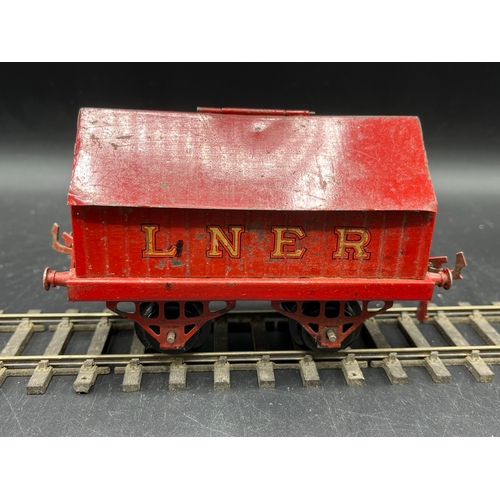 44 - 5 Hornby Meccano Gauge O UTLX 4739 Union Tank Car Co. Oil wagon, Shell Motor Spirit Tank wagon, Esso... 