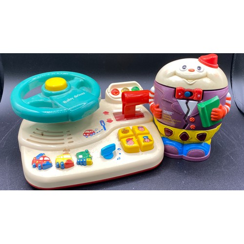 784 - Vtech Humpty Dumpty & VTECH Tiny Tot driver with steering wheel. (2). F. 2000g.
Playworn and without... 