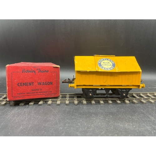 47 - 7 Hornby Gauge O Boxed Wagons, includes SR No.1 Milk Traffic Van with two churns and working doors, ... 