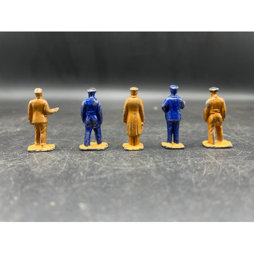 69 - Dinky Toys 'O' gauge Model Railways sets. Set No. 4 - Engineering Staff, Comprising 5 Figures in ori... 