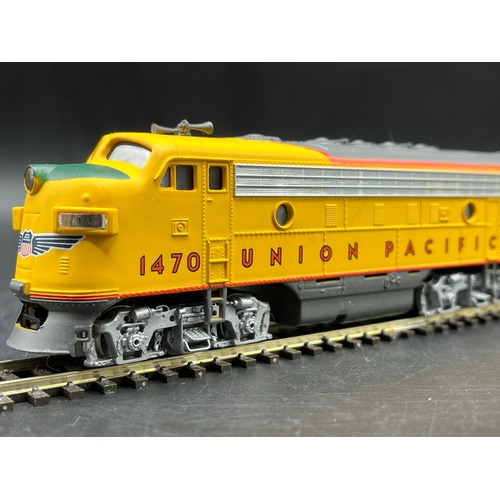 223 - Bachmann Plus EMD F7A & EMD F7B Union Pacific No.1470 Principal Bo-Bo Loco and also motorised DPU Bo... 