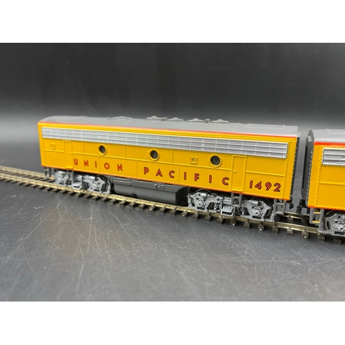 223 - Bachmann Plus EMD F7A & EMD F7B Union Pacific No.1470 Principal Bo-Bo Loco and also motorised DPU Bo... 