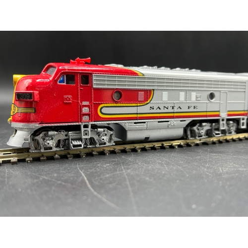 225 - Bachmann Plus EMD F7A & EMD F7B Santa Fe War Bonnet No.309L Principal Bo-Bo Loco and also motorised ... 