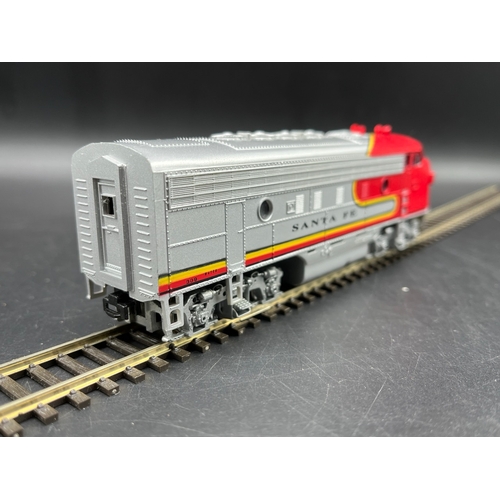 225 - Bachmann Plus EMD F7A & EMD F7B Santa Fe War Bonnet No.309L Principal Bo-Bo Loco and also motorised ... 