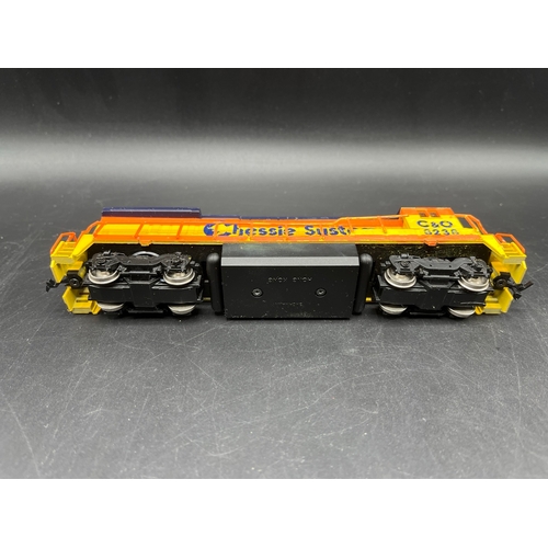 227 - Bachmann Plus B23-7 Diesel Chessie No.8238 item 31108, Tested Runner with Lights, also Mantua-Tyco C... 