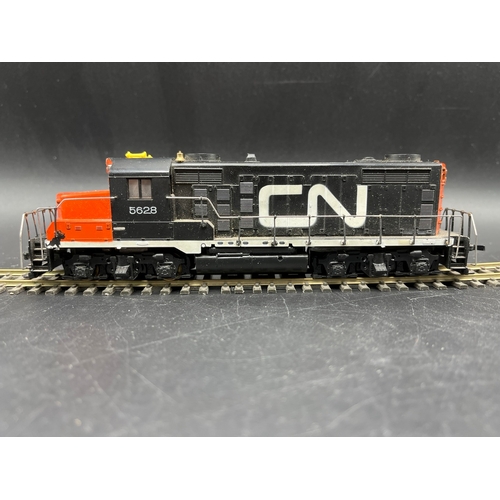 227 - Bachmann Plus B23-7 Diesel Chessie No.8238 item 31108, Tested Runner with Lights, also Mantua-Tyco C... 