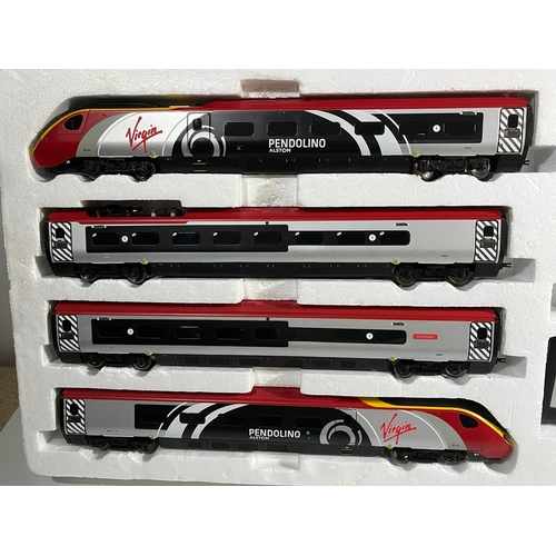 129 - Hornby R1155 Virgin Trains Pendolino OO gauge Train Set, Tested Runner w/lights, DCC Ready, Appears ... 