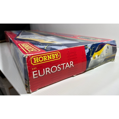 130 - Hornby R1071 Eurostar OO gauge Train Set, Tested Runner, Appears complete - Good, Box Fair (1) 2100g... 