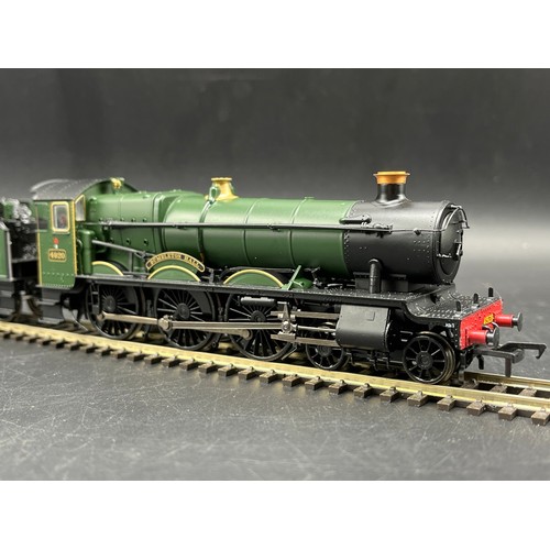 201 - Two OO gauge Steam Locomotives, Tested Runners, Bachmann 32-007 Hall Class 4920 'Dumbleton' Hall 4-6... 