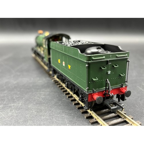 201 - Two OO gauge Steam Locomotives, Tested Runners, Bachmann 32-007 Hall Class 4920 'Dumbleton' Hall 4-6... 