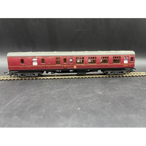 202 - 8 OO gauge Rolling-stock, includes Hornby R483 BR Composite Coach (Maroon Livery) boxed, Hornby R042... 