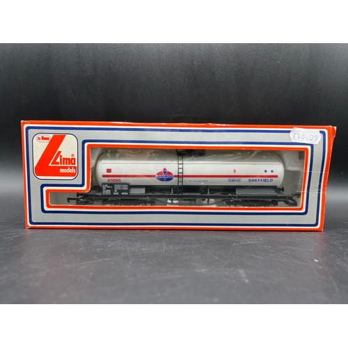 202 - 8 OO gauge Rolling-stock, includes Hornby R483 BR Composite Coach (Maroon Livery) boxed, Hornby R042... 