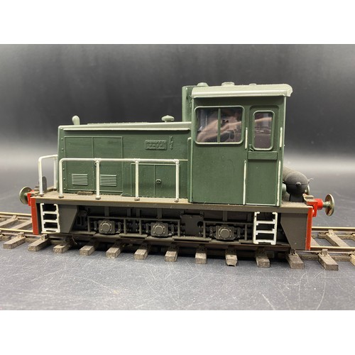 74 - O Gauge fine scale 0.6.0 diesel shunter. Tested Runner.
Made from Atlas chassis and a lima plastic b... 